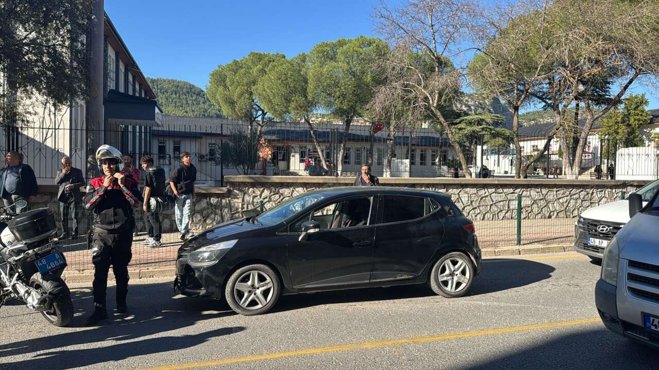 SON DAKİKA: Menteşe’de Silahlı Çatışma 3